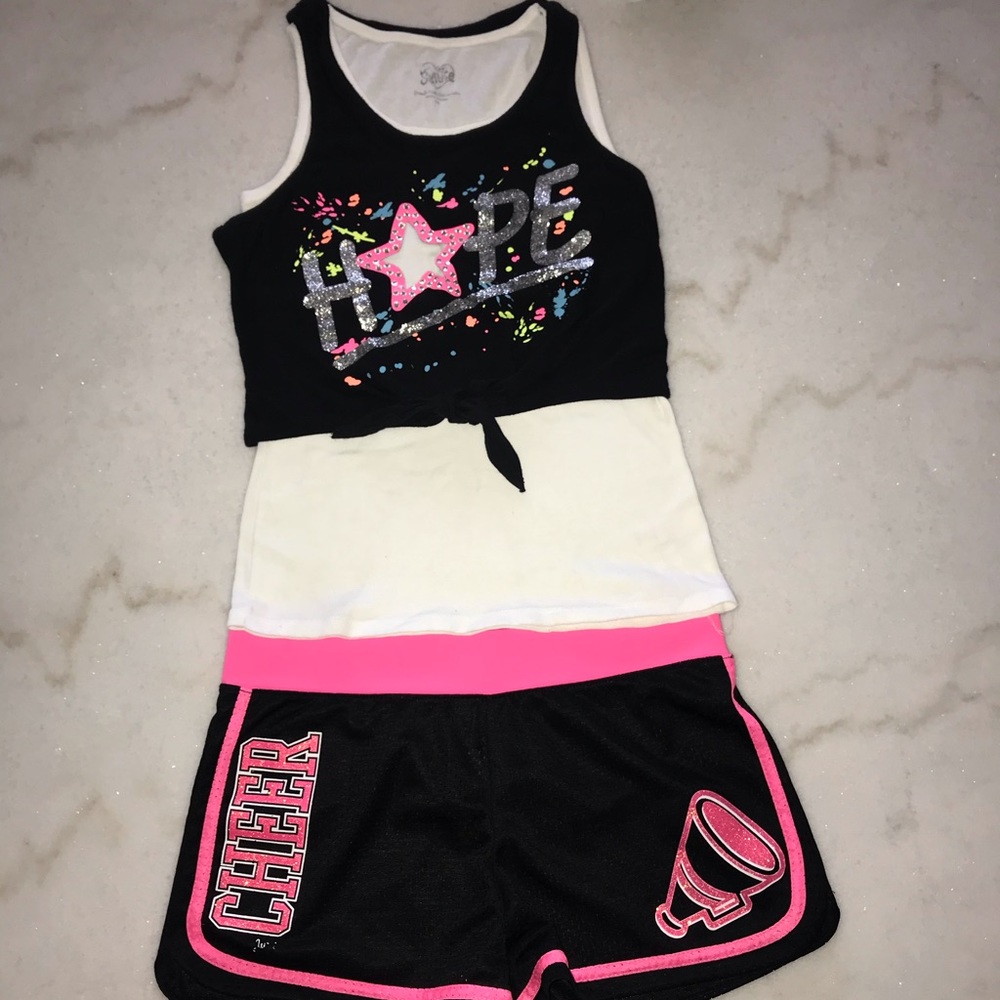 Justice outfit